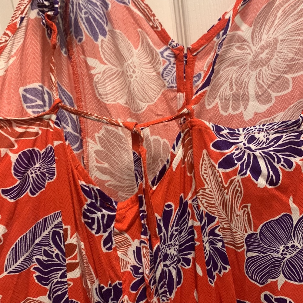 Dress - Picture 5 of 6
